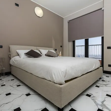 Suzzani Halldis Apartment Milan